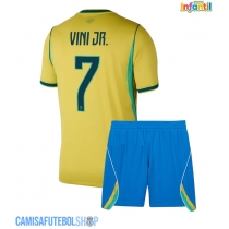 Camisa de time de futebol Brasil Vinicius Junior #7 Replicas 1º Equipamento Infantil Mundo 2026 Manga Curta (+ Calças curtas)